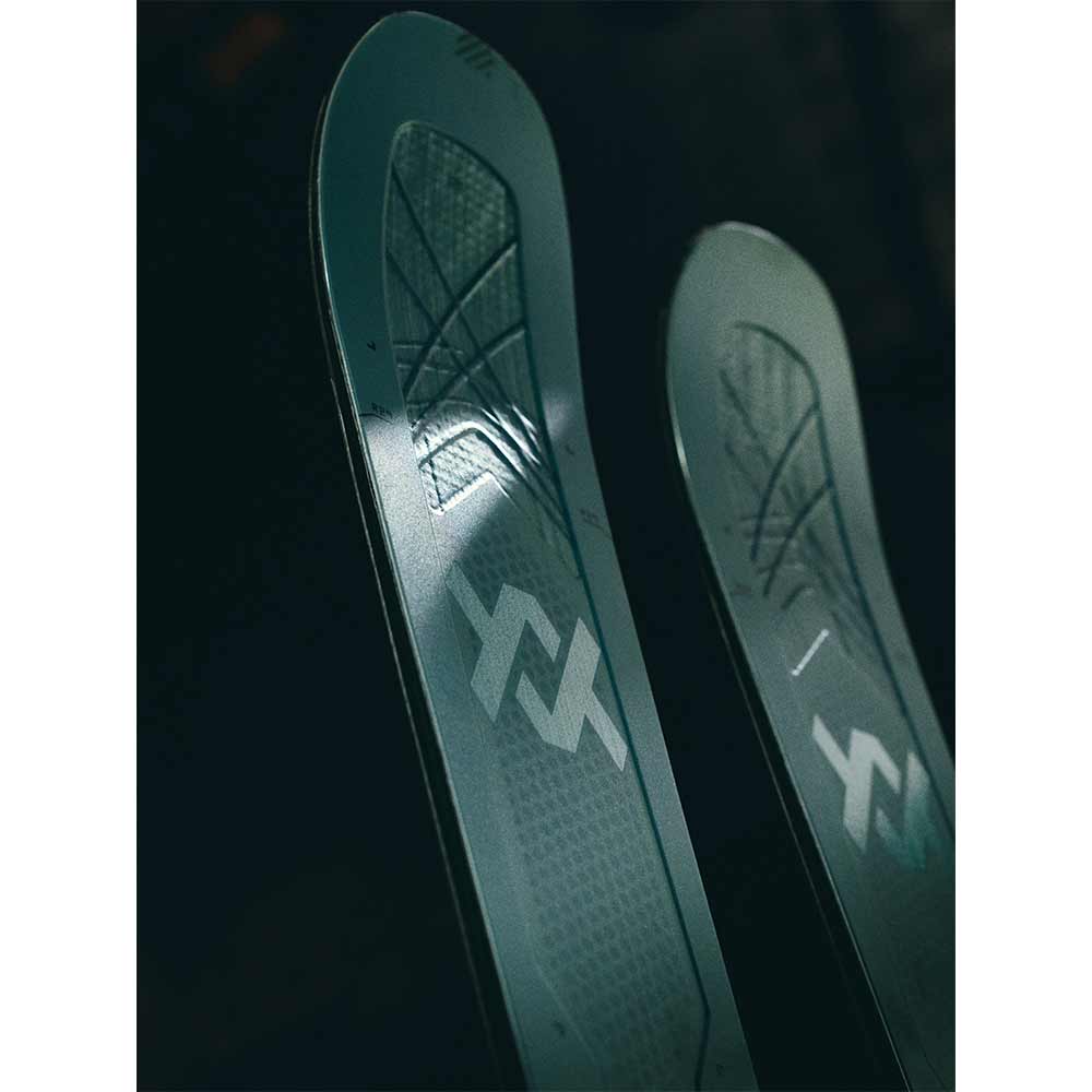 2027 Volkl Mantra 84 Skis