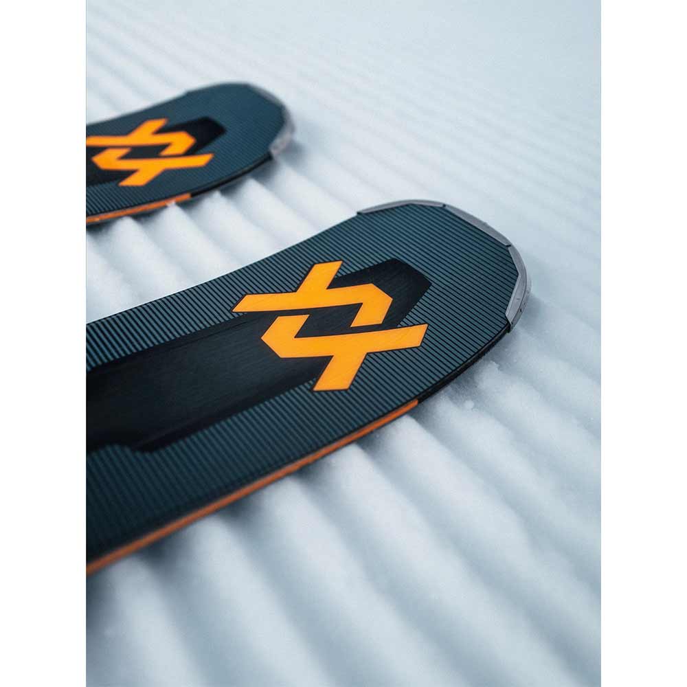 2027 Volkl Peregrine 78 LOWRIDE + LR 11 TCX Skis