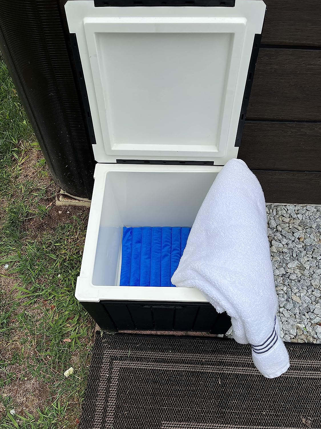 Spatender - Hot Tub Towel and Robe Warmer &amp; Cooler Deck Box