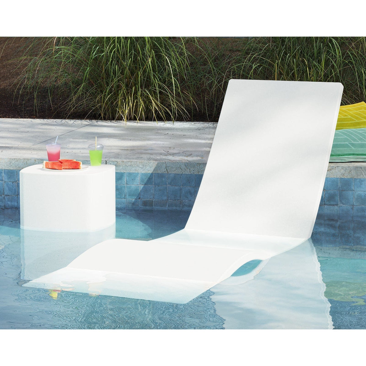 POLYWOOD® Laguna In-Pool Side Table - TSK14